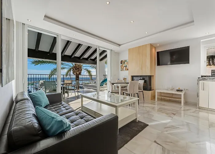 アパート Front Line Penthouse Puerto Banus With Sea Views *