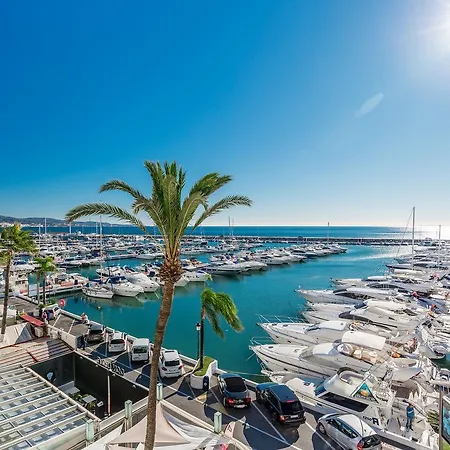 Apartment Front Line Penthouse Puerto Banus With Sea Views