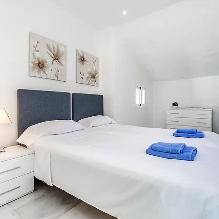 Apartment Front Line Penthouse Puerto Banus With Sea Views Marbella