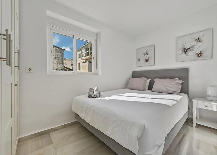 شقة Front Line Penthouse Puerto Banus With Sea Views *