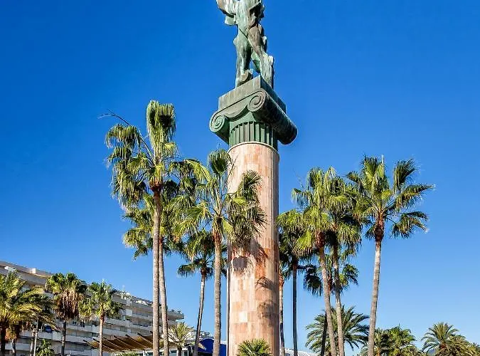 Front Line Penthouse Puerto Banus With Sea Views Appartement Marbella