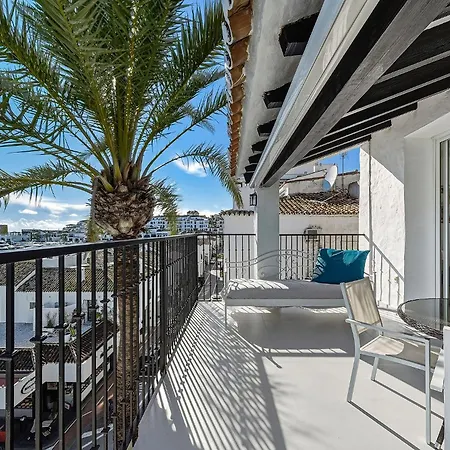 Front Line Penthouse Puerto Banus With Sea Views * Marbella